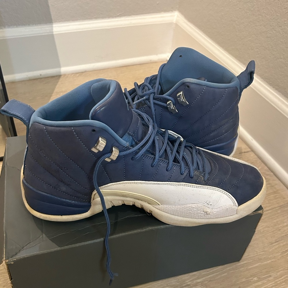 Jordan Blue and White Sneakers Classic Low-Top Design